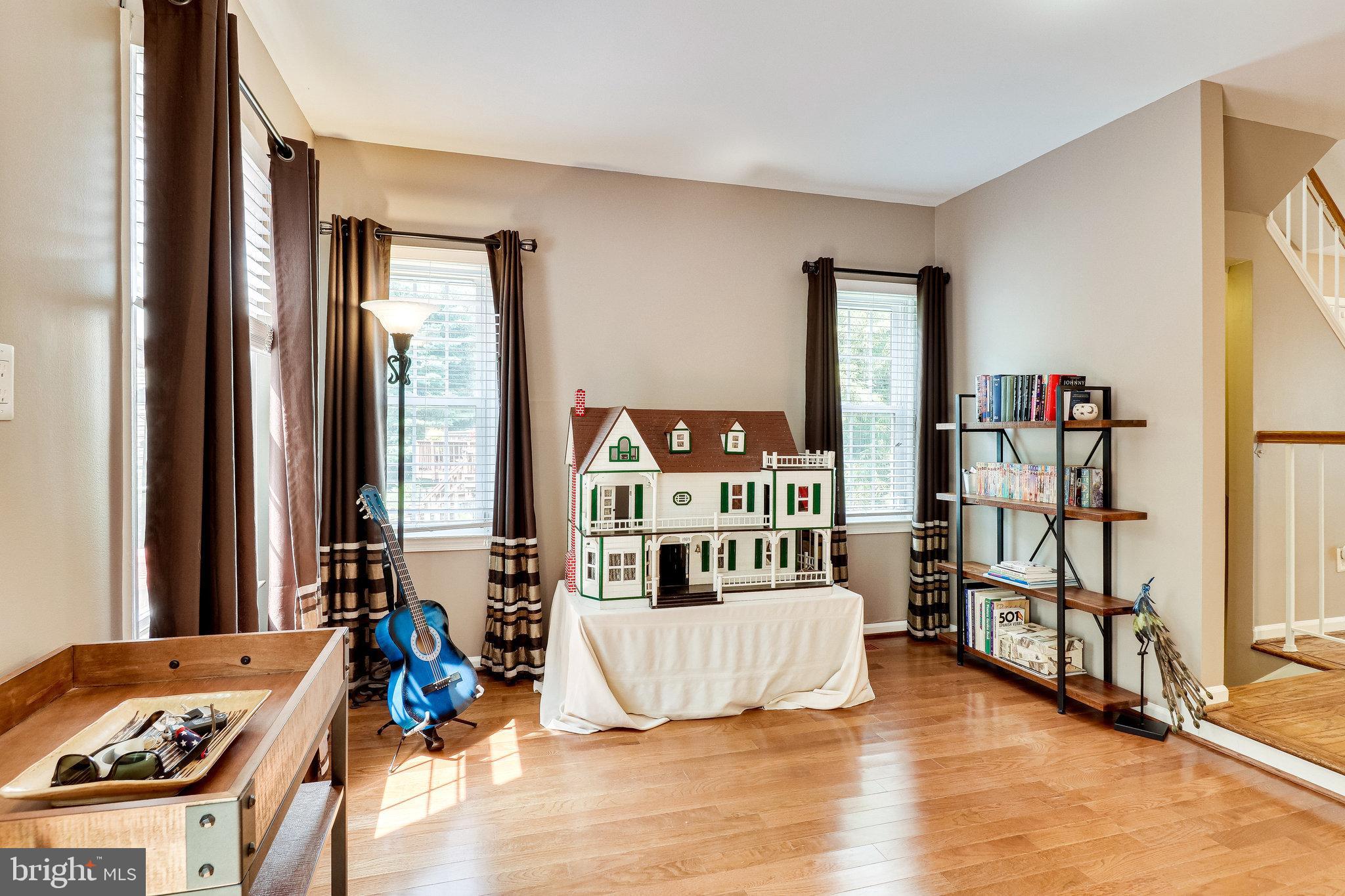 8569 Springfield Oaks Drive Springfield, VA 22153 - Photo 22 of 51 Gallery Image 22