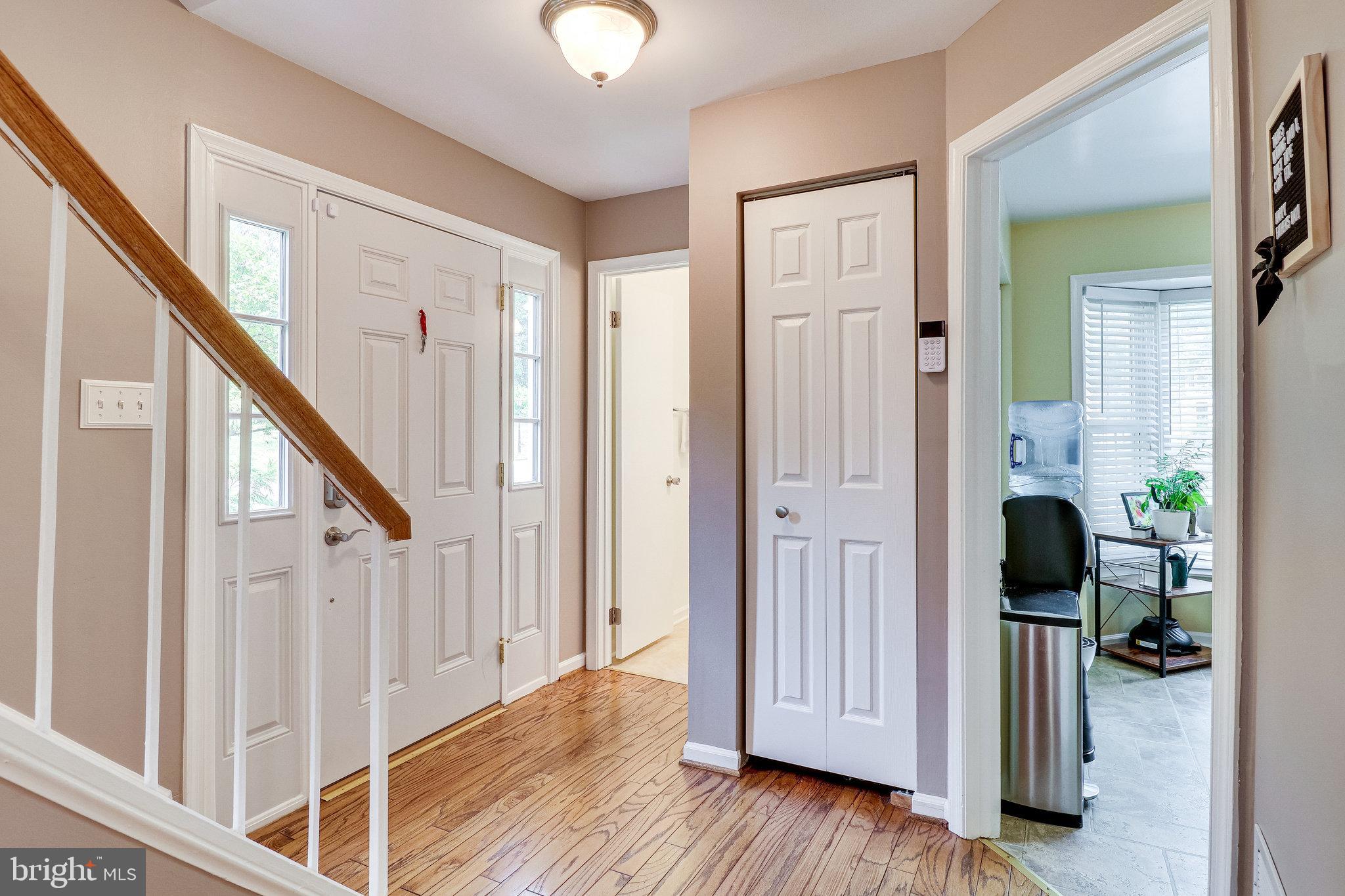 8569 Springfield Oaks Drive Springfield, VA 22153 - Photo 5 of 51 Gallery Image 5