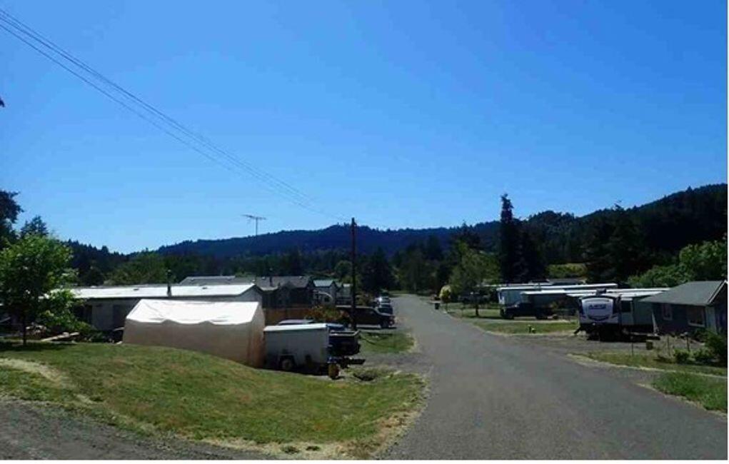 703 Main Street Yoncalla, OR 97499 - Photo 3 of 3 P114ZNS-2