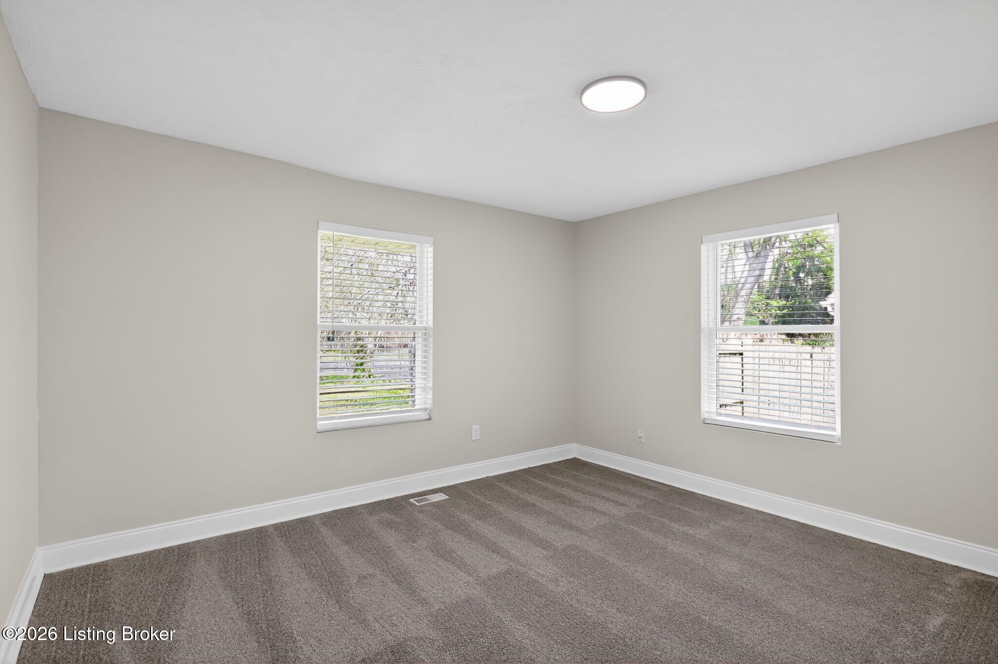 2418 Donna Road Louisville, KY 40216 - Photo 11 of 25 15_2418_Donna_Rd_Louisville_KY_40216_USA