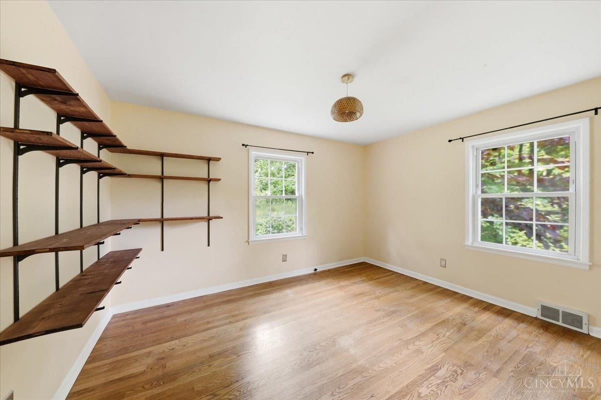 5246 Shepherd Road Cincinnati, OH 45223 - Photo 19 of 34