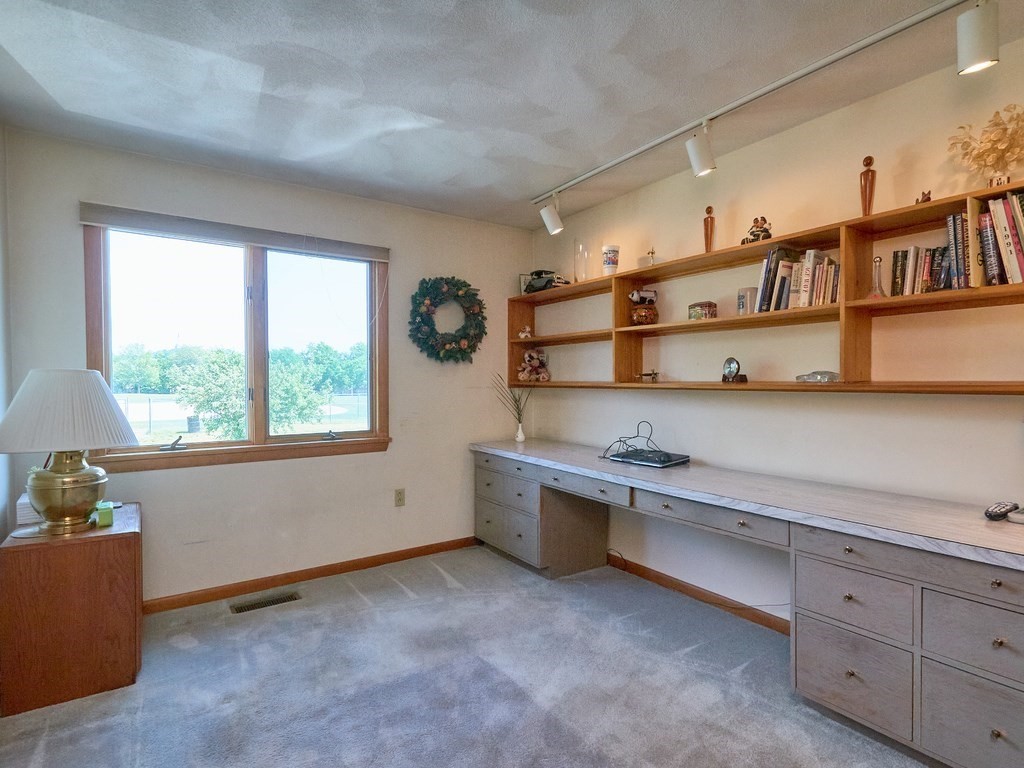 12 Shelley Road Arlington, MA 02476 - Photo 23 of 36 Gallery Image 23
