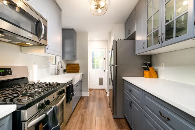 $489,000 | 42 Woodleaf Court, Charleston, SC 29407