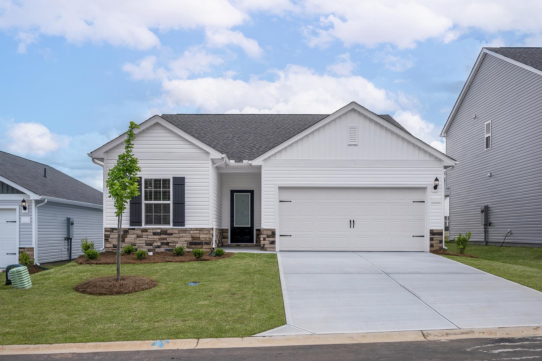 1404 Wild Indigo Way Moore, SC 29369 - Photo 1 of 7