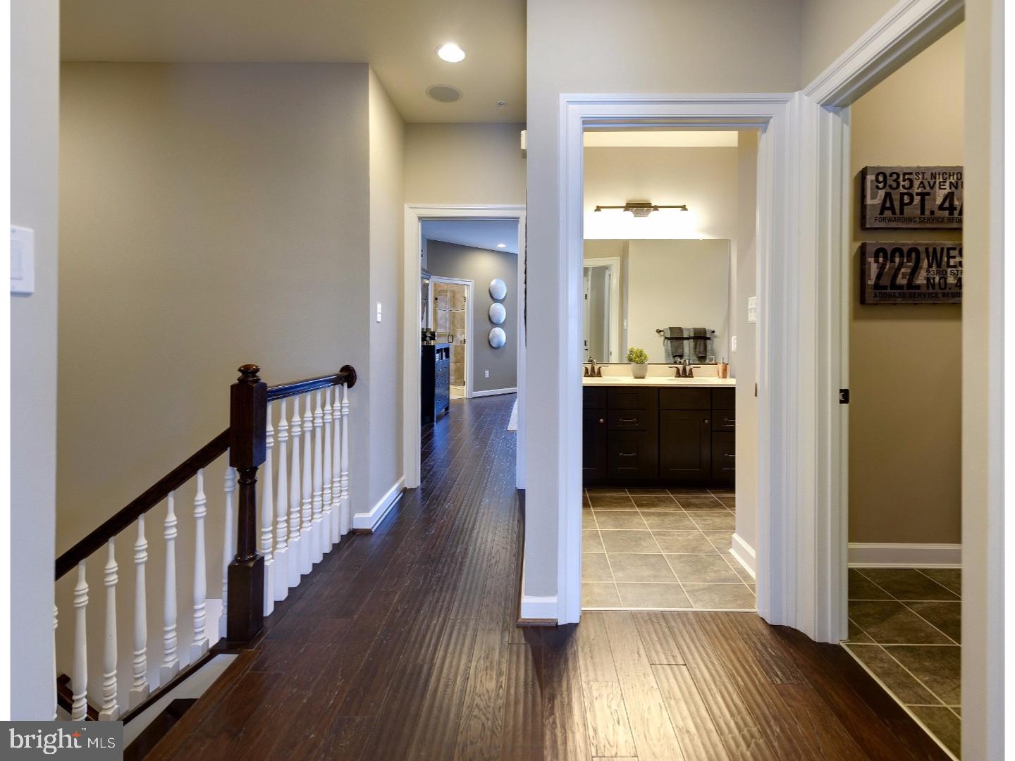 602 Cliff Lane Malvern, PA 19355 - Photo 8 of 17 Hallway