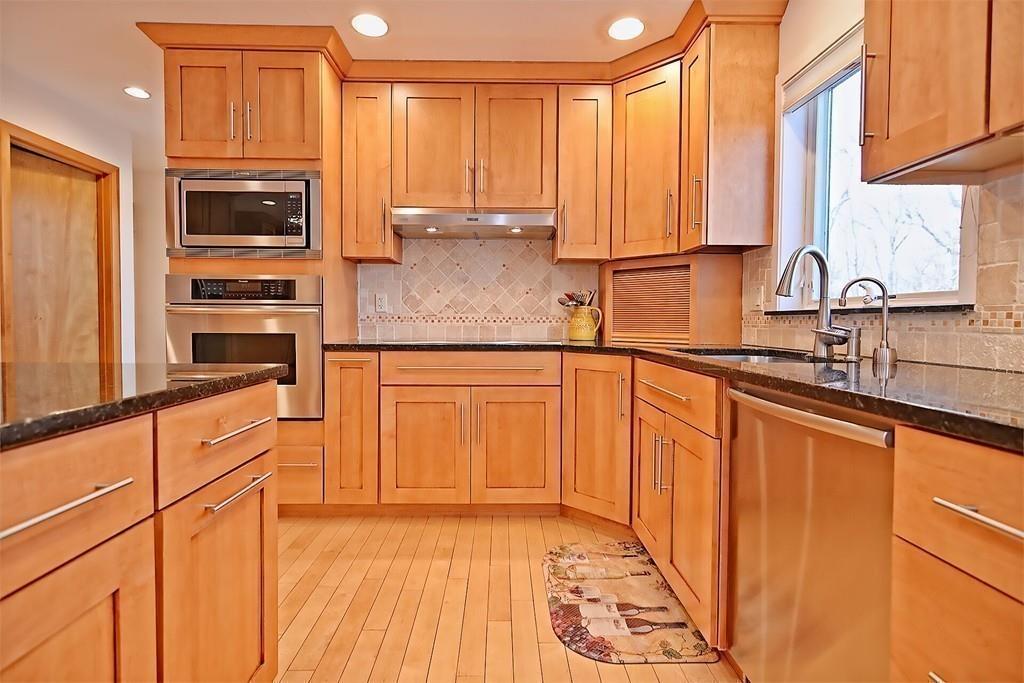 53 Magnolia Road Sharon, MA 02067 - Photo 12 of 41