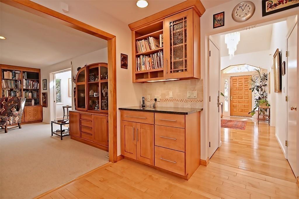 53 Magnolia Road Sharon, MA 02067 - Photo 13 of 41