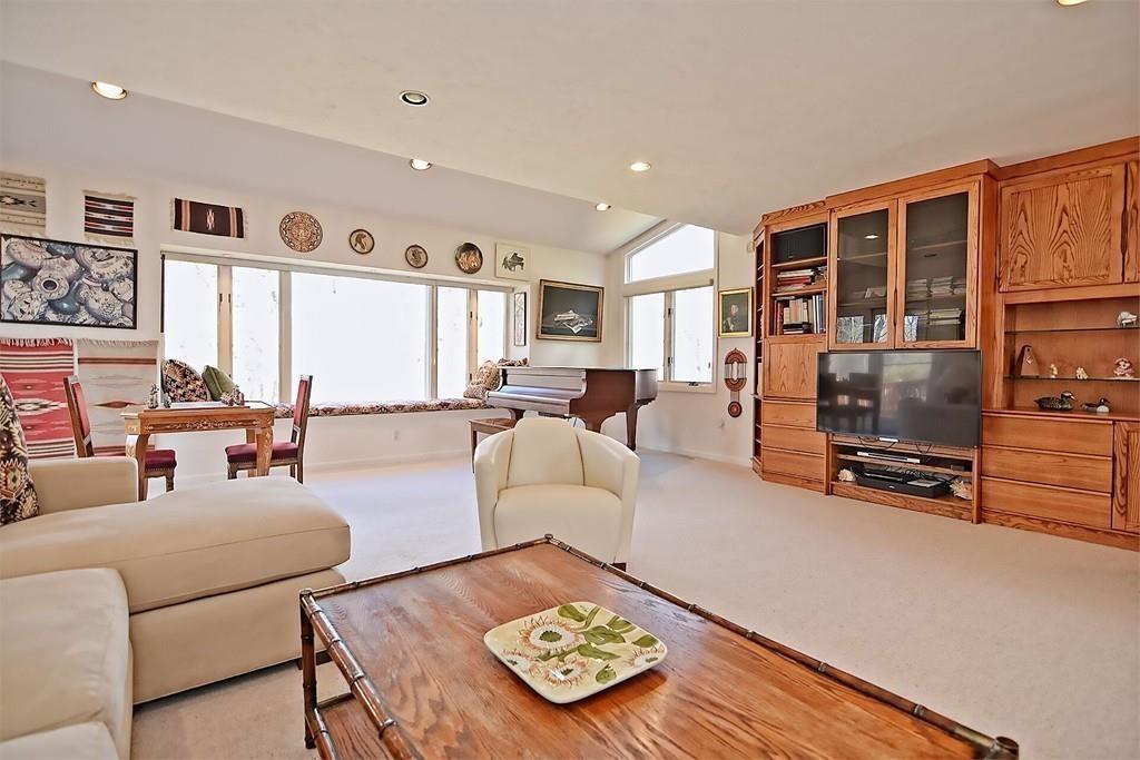 53 Magnolia Road Sharon, MA 02067 - Photo 20 of 41