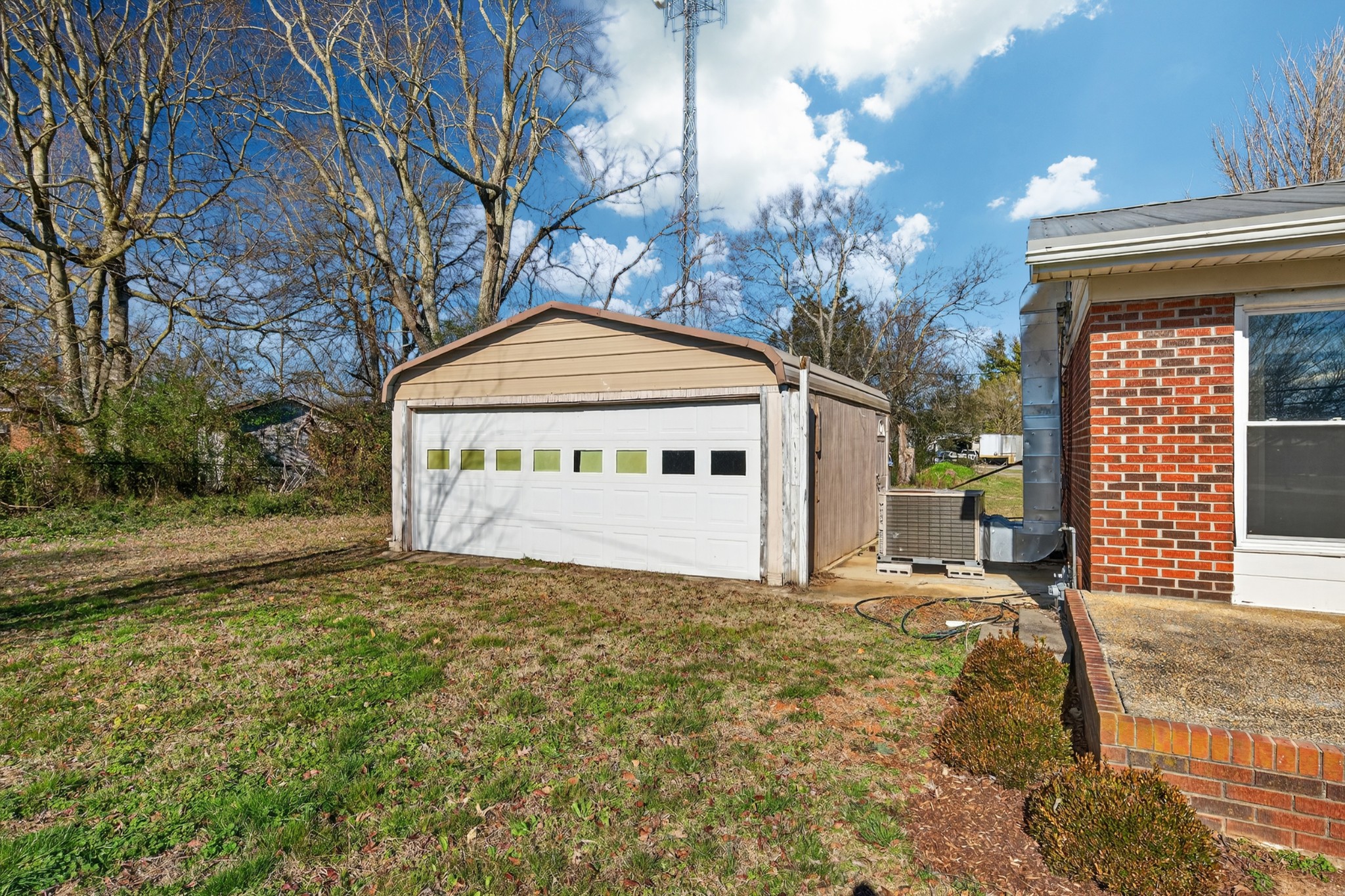 8 East Prospect Road Fayetteville, TN 37334 - Photo 28 of 42 a view of a house with a yard and large tree