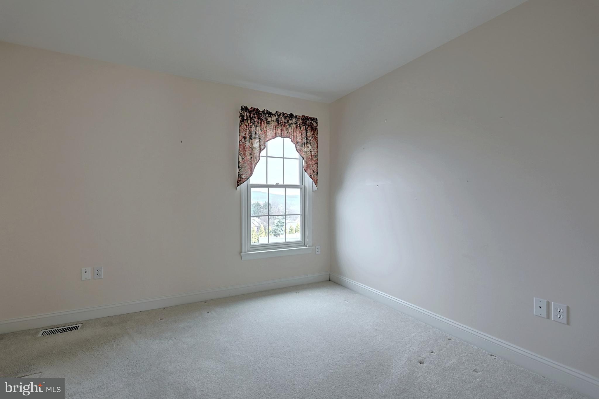 591 Campbell Road York, PA 17402 - Photo 16 of 25 Gallery Image 16