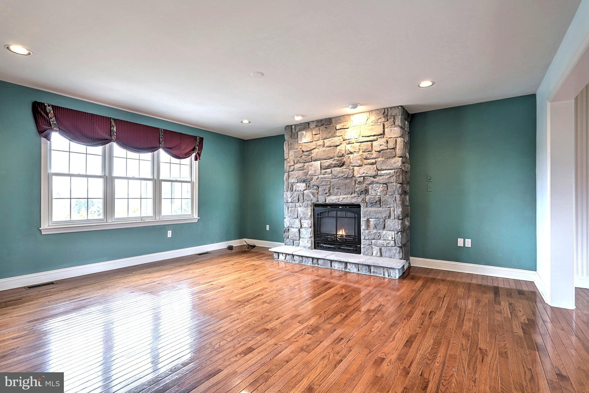 591 Campbell Road York, PA 17402 - Photo 8 of 25 Gallery Image 8