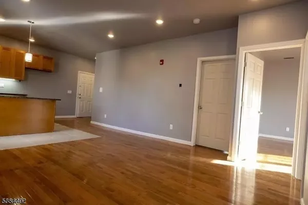a view of empty room with window