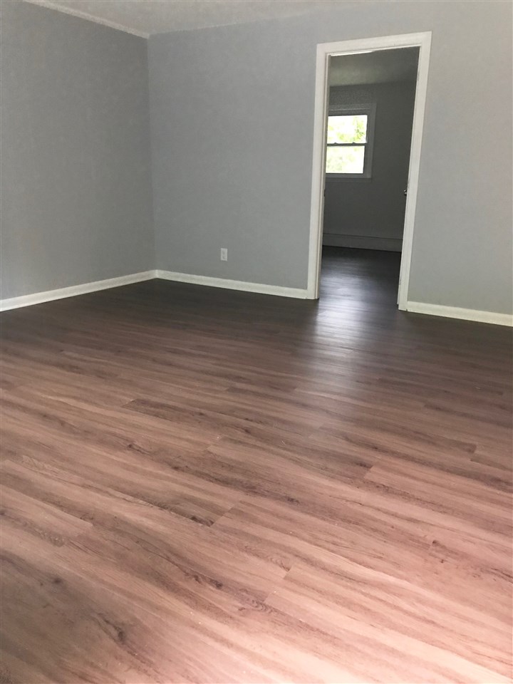 108 Cherry Valley Road, Unit 5 Gilford, NH 03249 - Photo 5 of 22 Gallery Image 5
