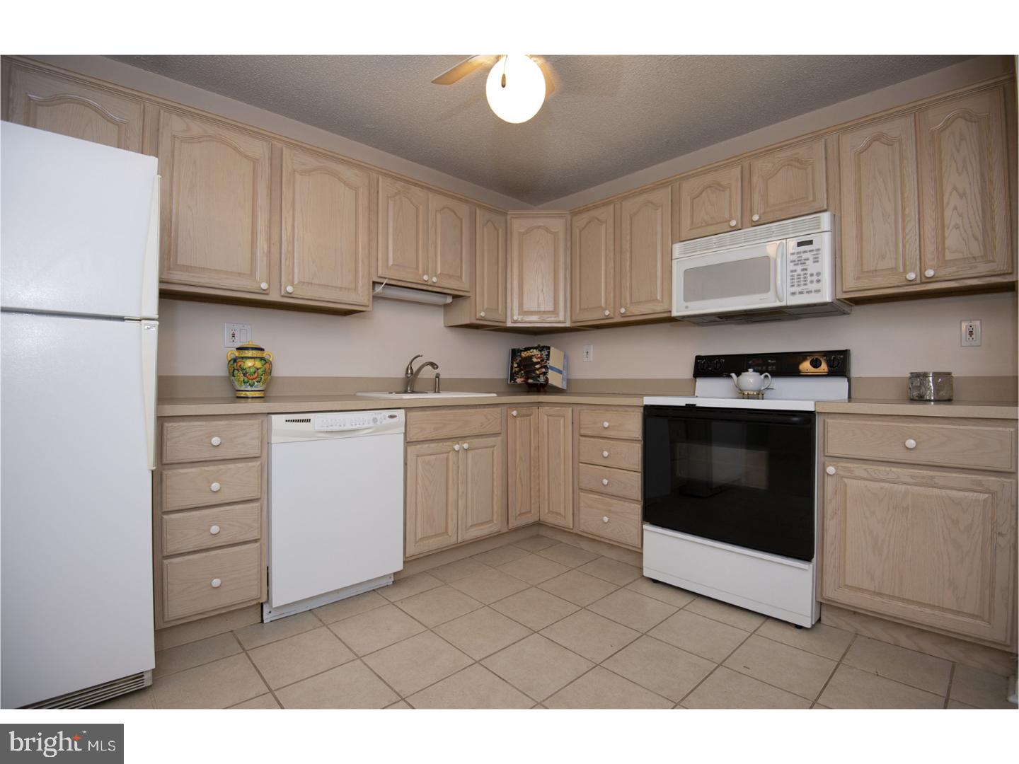 106 Chase Road, Unit 103 Chesterbrook, PA 19087 - Photo 8 of 21