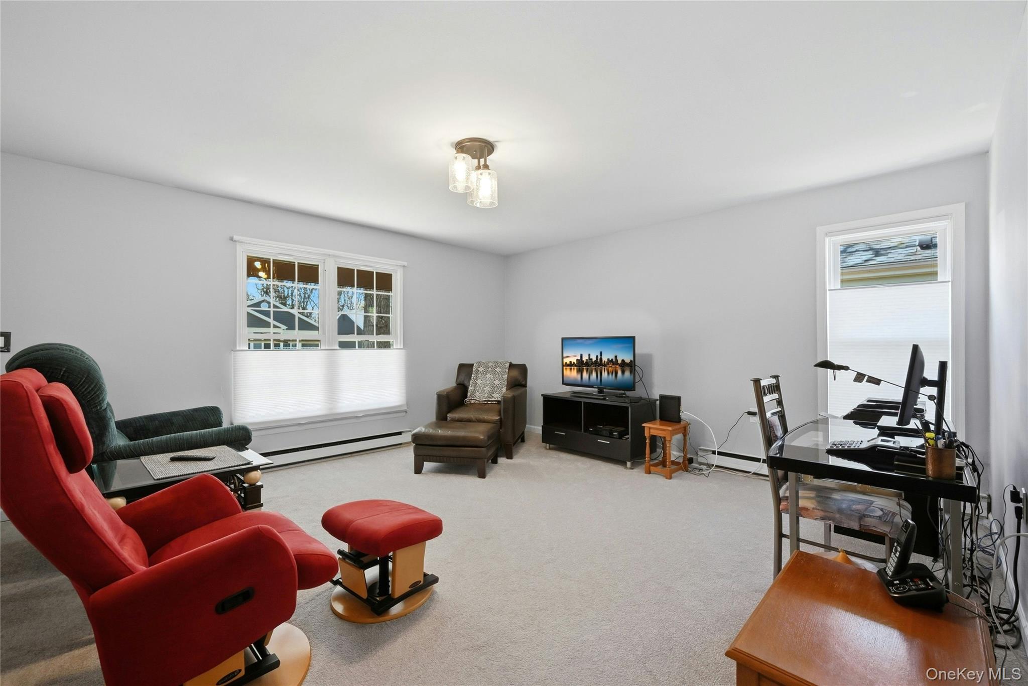 204 Belfast Lane Ridge, NY 11961 - Photo 5 of 23