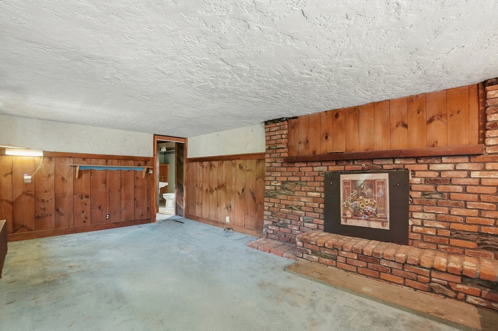 61 Flagg Swamp Road Freetown, MA 02717 - Photo 20 of 38