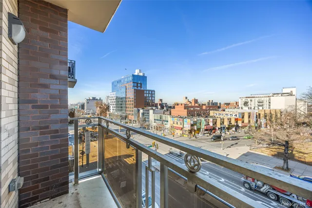 $798,000 | 138-12 Northern Boulevard, Unit 5D | Downtown Flushing