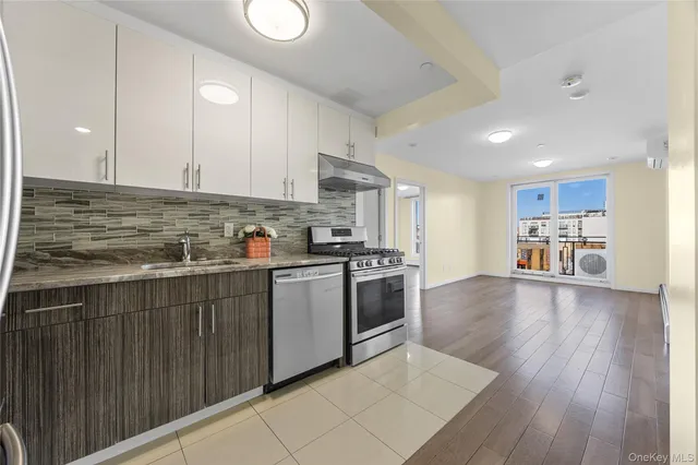 $798,000 | 138-12 Northern Boulevard, Unit 5D | Downtown Flushing