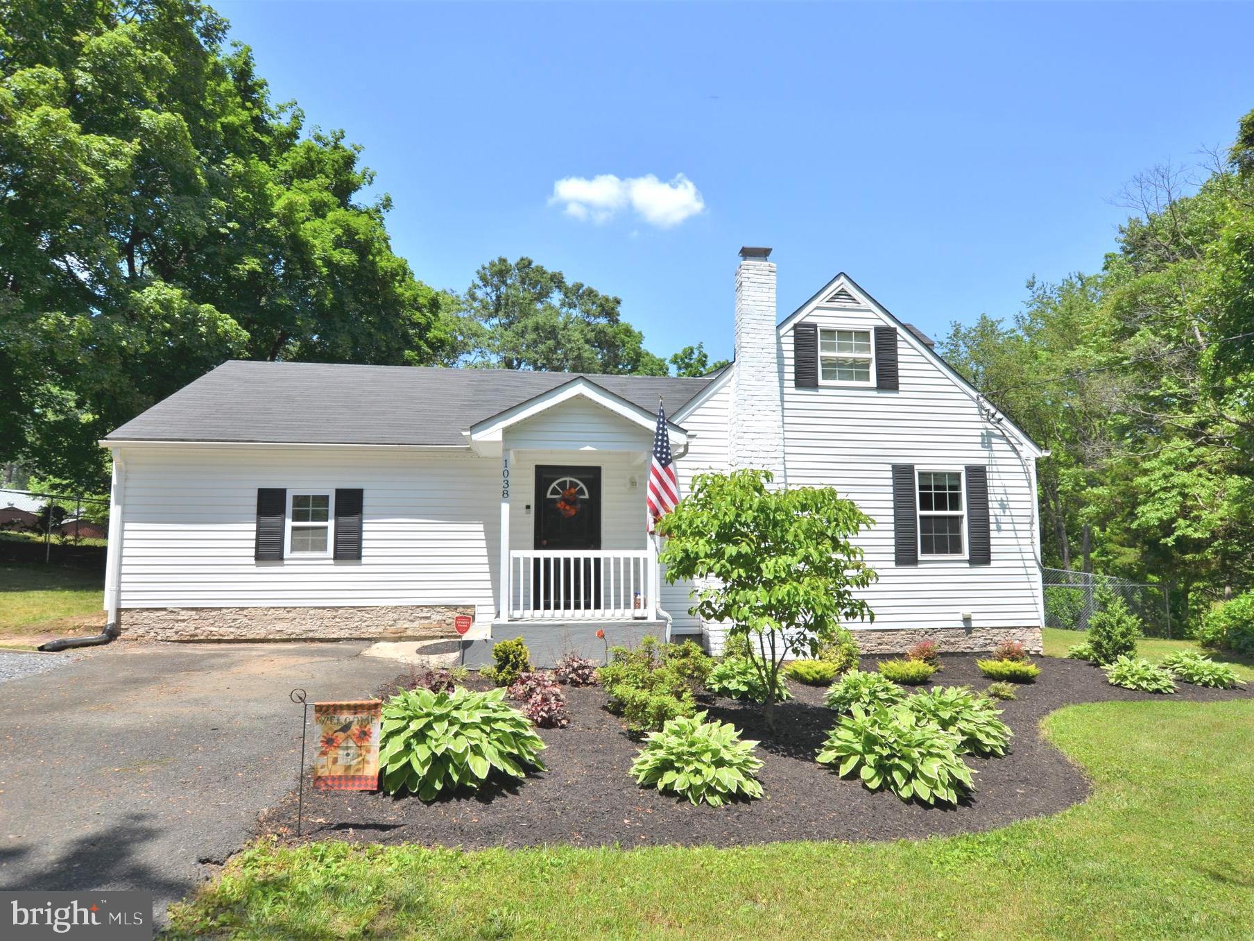 Welcome to 1038 Minnetonka Road in Severn!