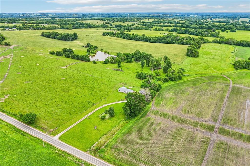 351 Northwest 621st Road Centerview, MO 64019 - Photo 3 of 36
