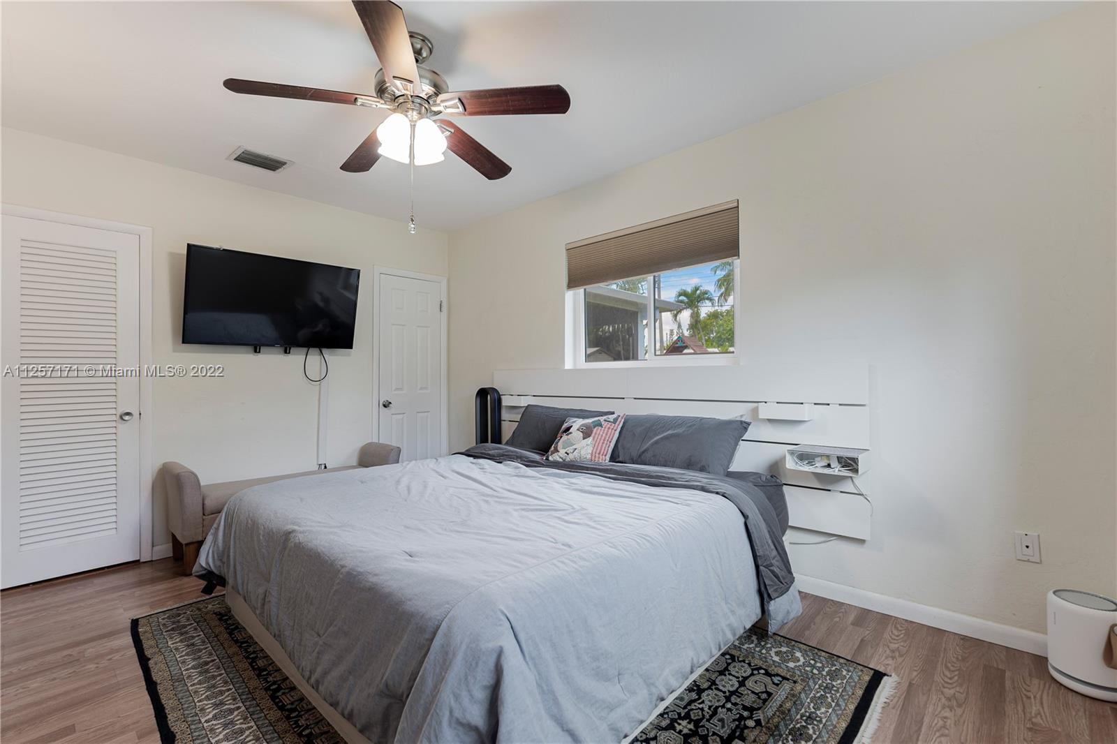 19218 Southwest 92nd Road Cutler Bay, FL 33157 - Photo 17 of 41