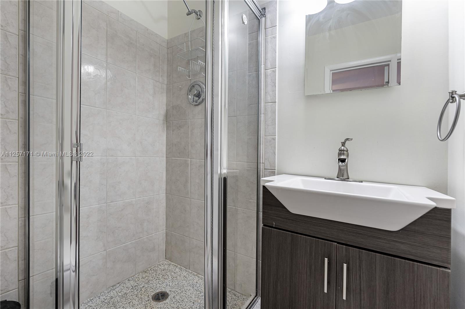 19218 Southwest 92nd Road Cutler Bay, FL 33157 - Photo 21 of 41