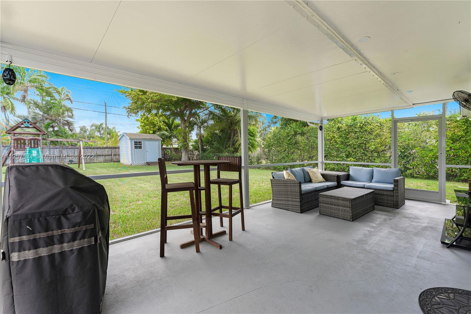 19218 Southwest 92nd Road Cutler Bay, FL 33157 - Photo 26 of 41