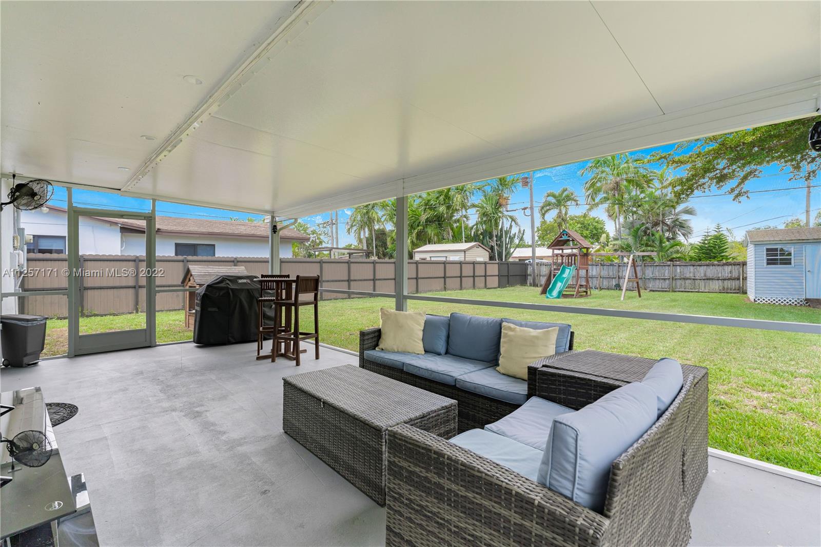19218 Southwest 92nd Road Cutler Bay, FL 33157 - Photo 27 of 41