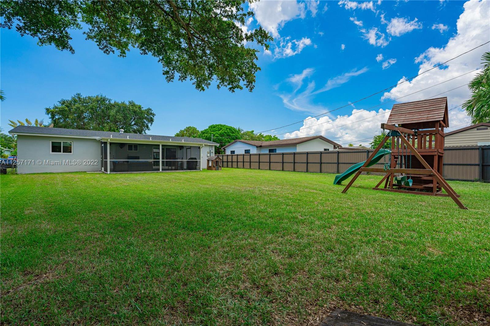 19218 Southwest 92nd Road Cutler Bay, FL 33157 - Photo 30 of 41