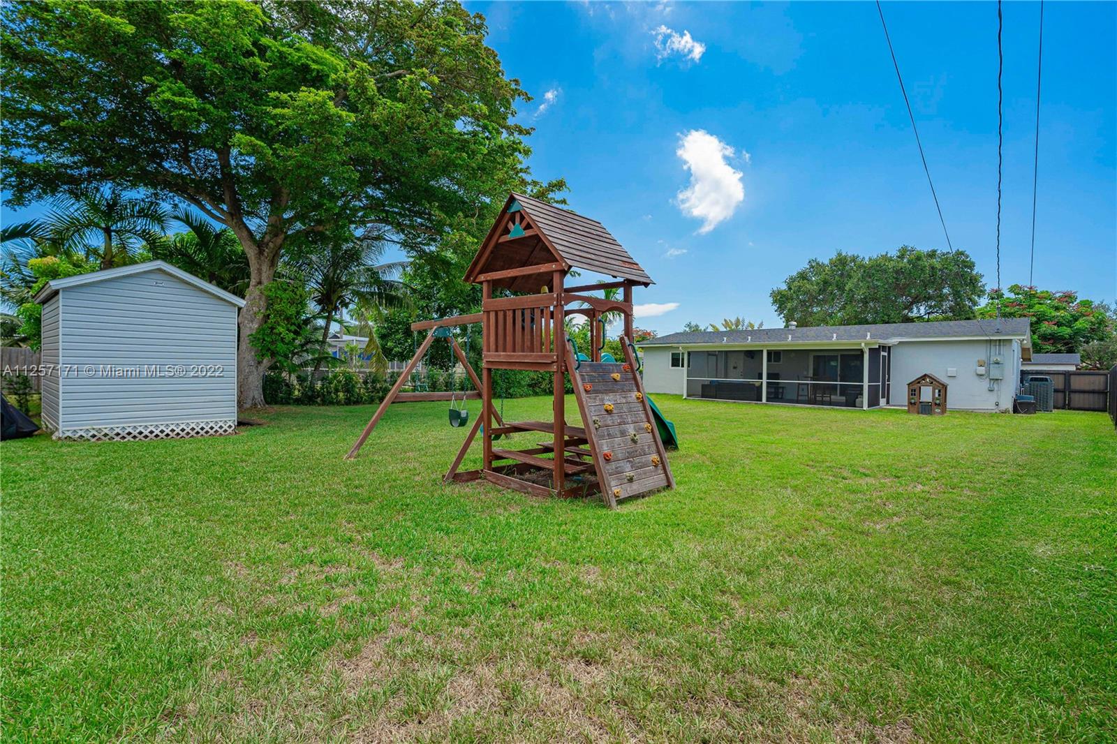 19218 Southwest 92nd Road Cutler Bay, FL 33157 - Photo 33 of 41