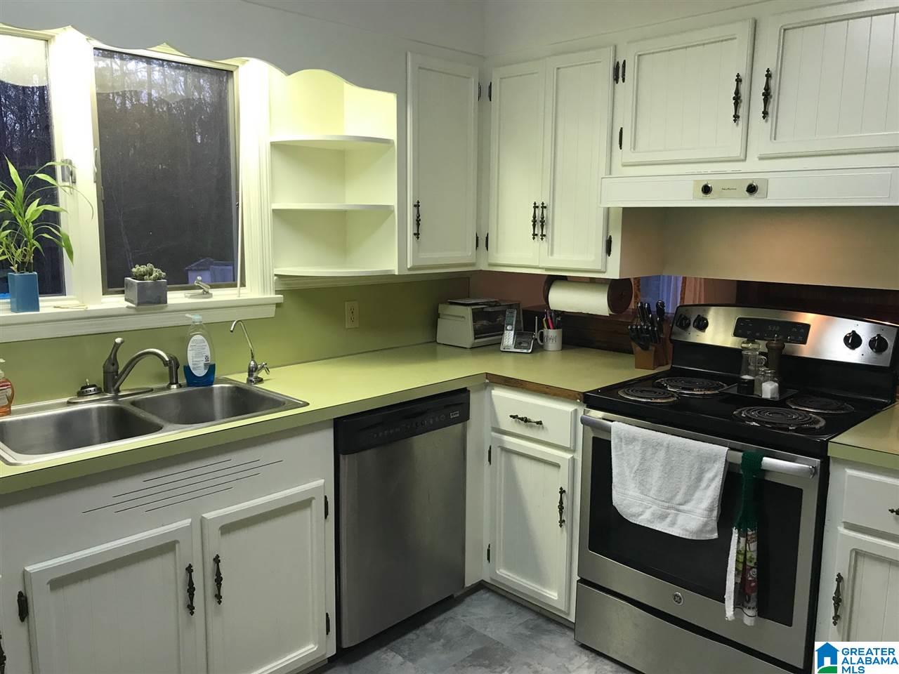 3925 Woodhaven Road Birmingham, AL 35244 - Photo 8 of 26