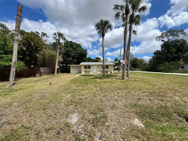 $1,500 | 275 Pineapple Street, Unit 1, Englewood, FL 34223