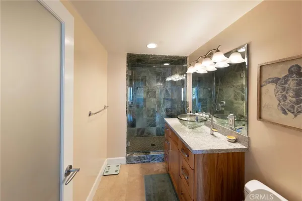 $7,500 | 1040 La Mirada Street, Laguna Beach, CA 92651