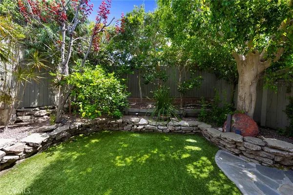 $7,500 | 1040 La Mirada Street, Laguna Beach, CA 92651