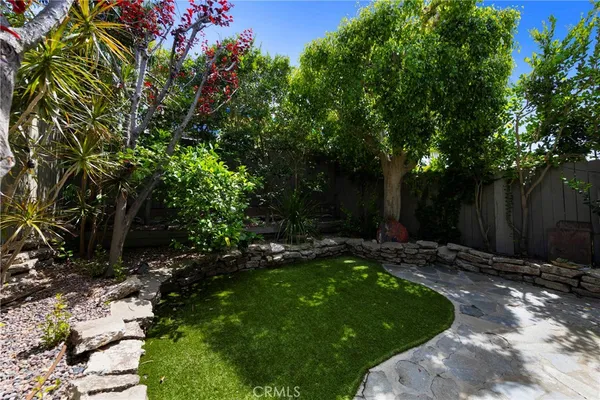 $7,500 | 1040 La Mirada Street, Laguna Beach, CA 92651