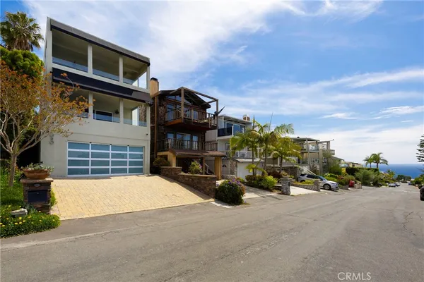 $7,500 | 1040 La Mirada Street, Laguna Beach, CA 92651
