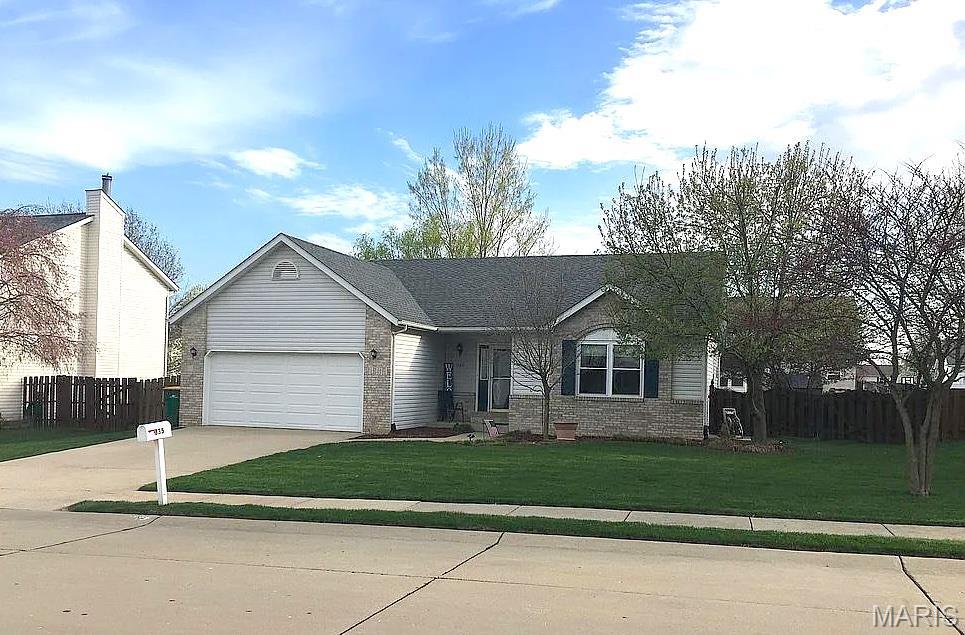 335 Moultrie Lane O'Fallon, IL 62269 - Photo 1 of 25