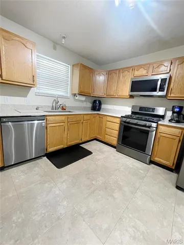 $2,100 | 335 Moultrie Lane, O'Fallon, IL 62269