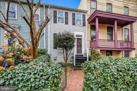 $799,000 | 505 9th Street Southeast, Washington, DC 20003