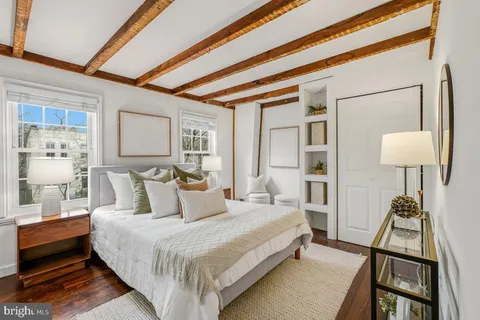 $799,000 | 505 9th Street Southeast, Washington, DC 20003