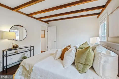 $799,000 | 505 9th Street Southeast, Washington, DC 20003