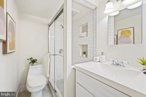 $799,000 | 505 9th Street Southeast, Washington, DC 20003