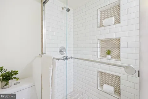 $799,000 | 505 9th Street Southeast, Washington, DC 20003