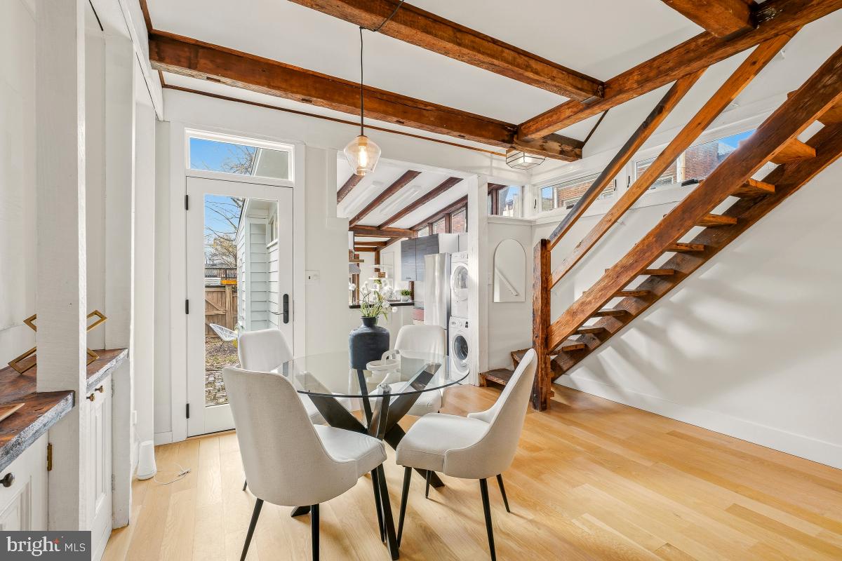 505 9th Street Southeast Washington, DC 20003 - Photo 9 of 30 a dining room with furniture and entryway