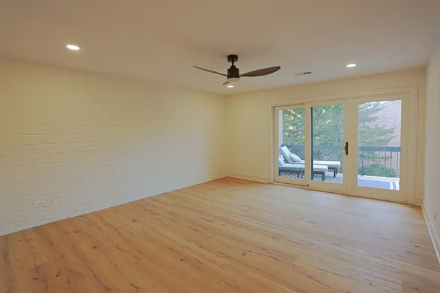 $750,000 | 1719 Wildberry Drive, Unit B, Glenview, IL 60025