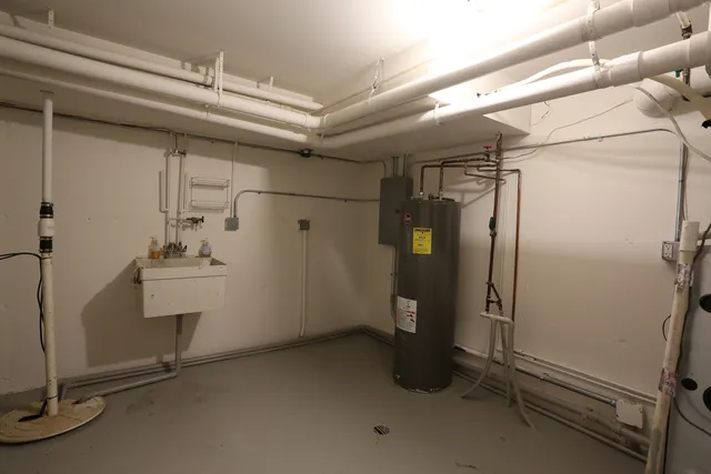 $750,000 | 1719 Wildberry Drive, Unit B, Glenview, IL 60025