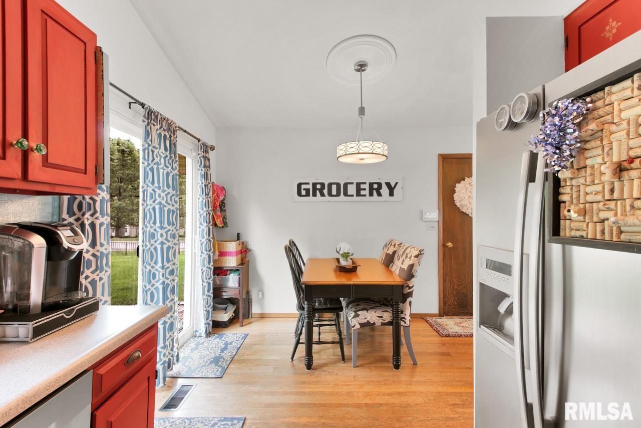 6524 North Post Oak Road Peoria, IL 61615 - Photo 18 of 38 Gallery Image 18
