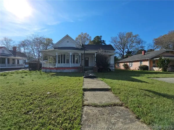$120,000 | 107 Church Street, Red Springs, NC 28377