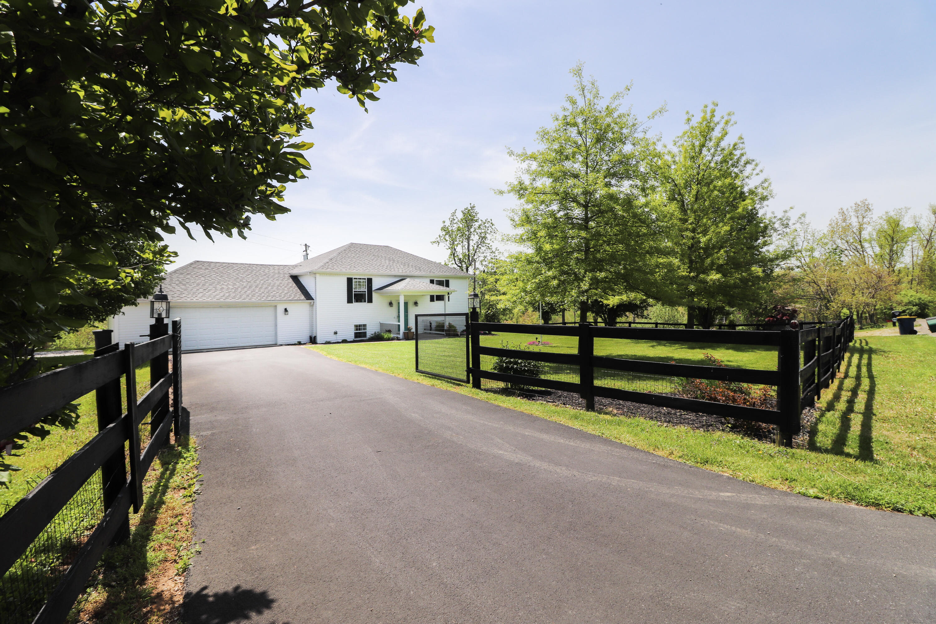 6326 Scaffold Cane Road Mount Vernon, KY 40456 - Photo 4 of 63 3-IMG_7520