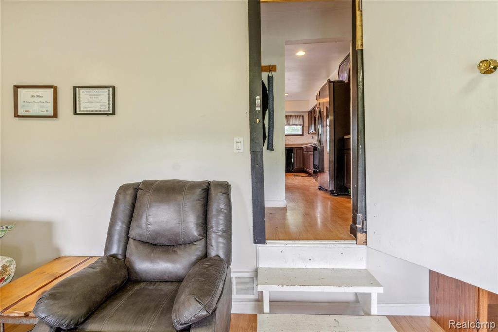 1326 Reid Road Grand Blanc, MI 48439 - Photo 20 of 49 Gallery Image 20